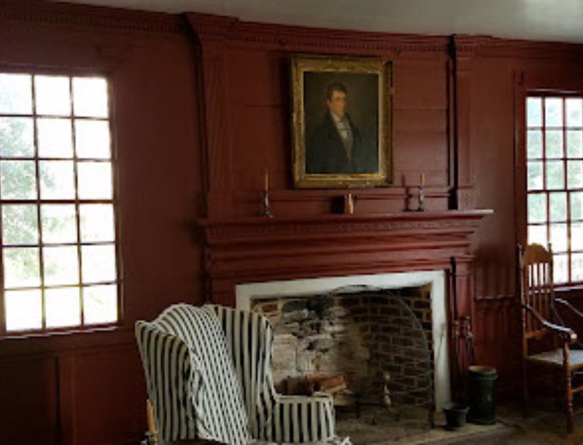 House in the Horseshoe,